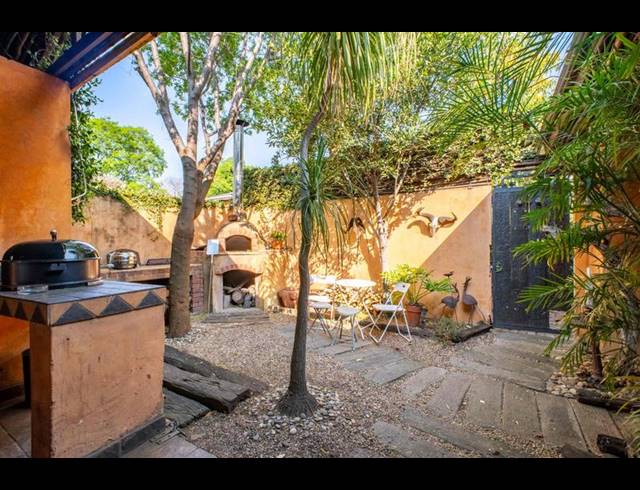 5 BEDROOM HOUSE FOR SALE IN WATERKLOOF